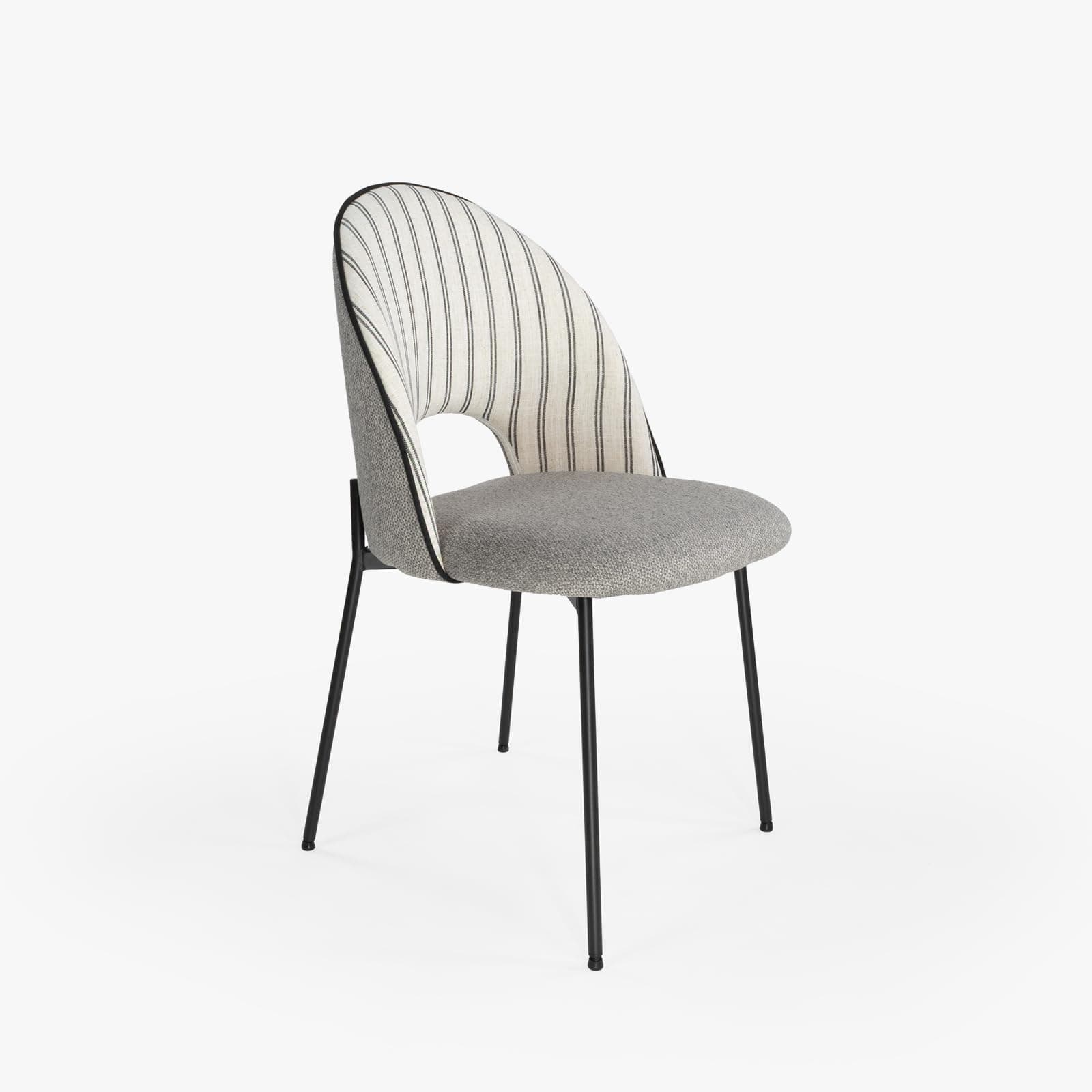 Silla de comedor tapizada en gris y blanco a rayas