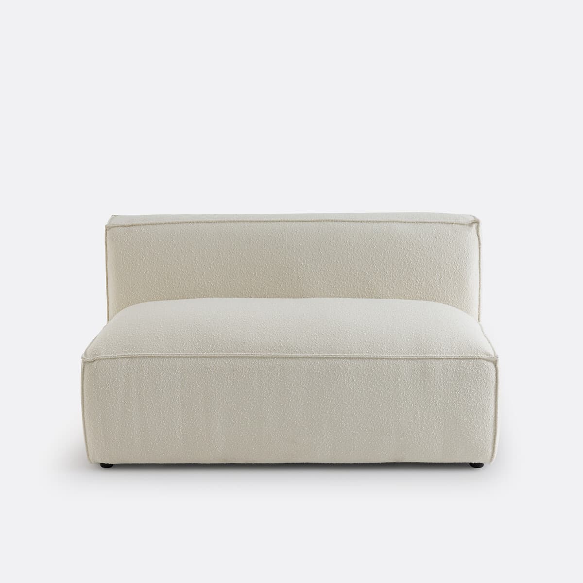 Sofá modular tapizado en bouclé color crema