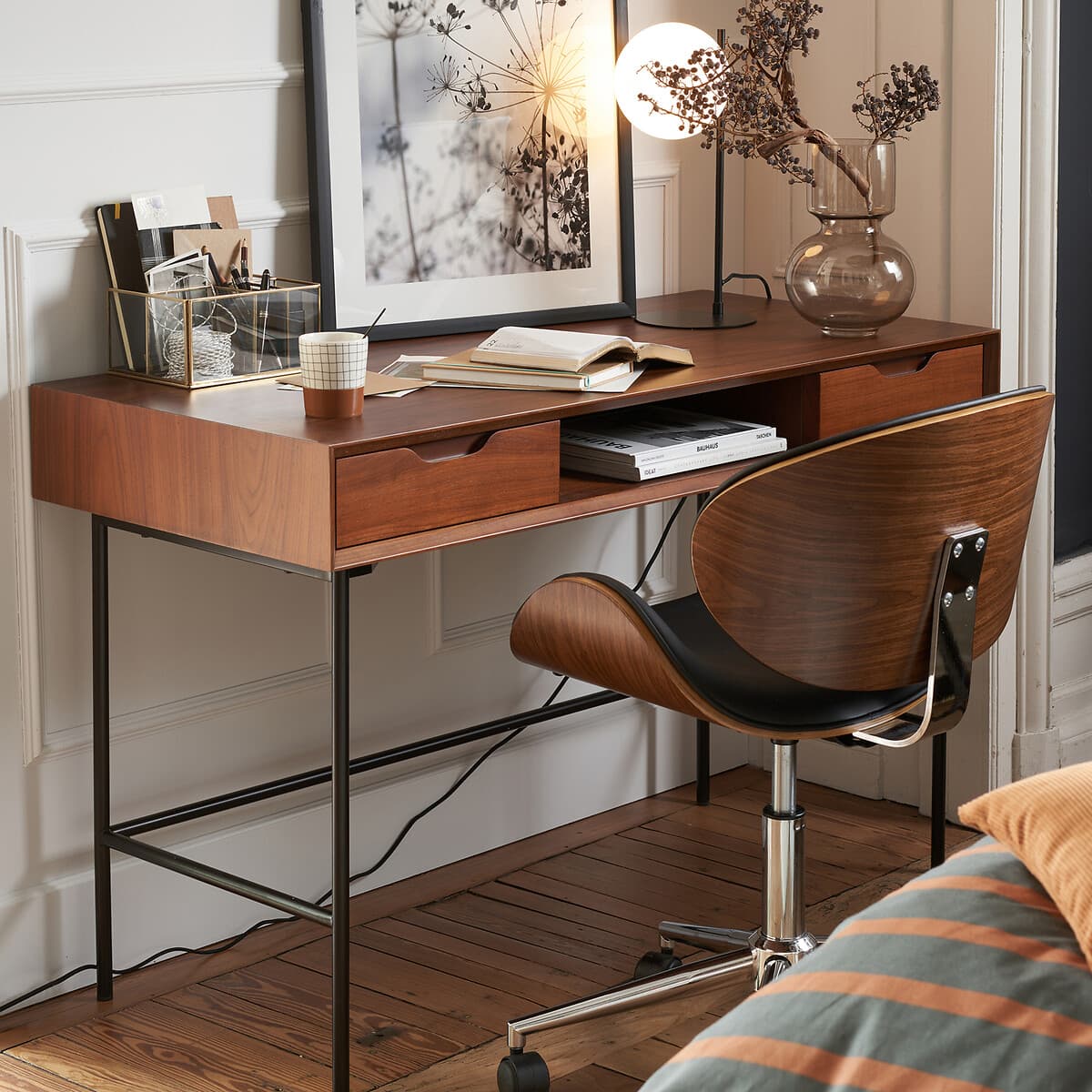 escritorio estilo vintage, escritorio madera años 60