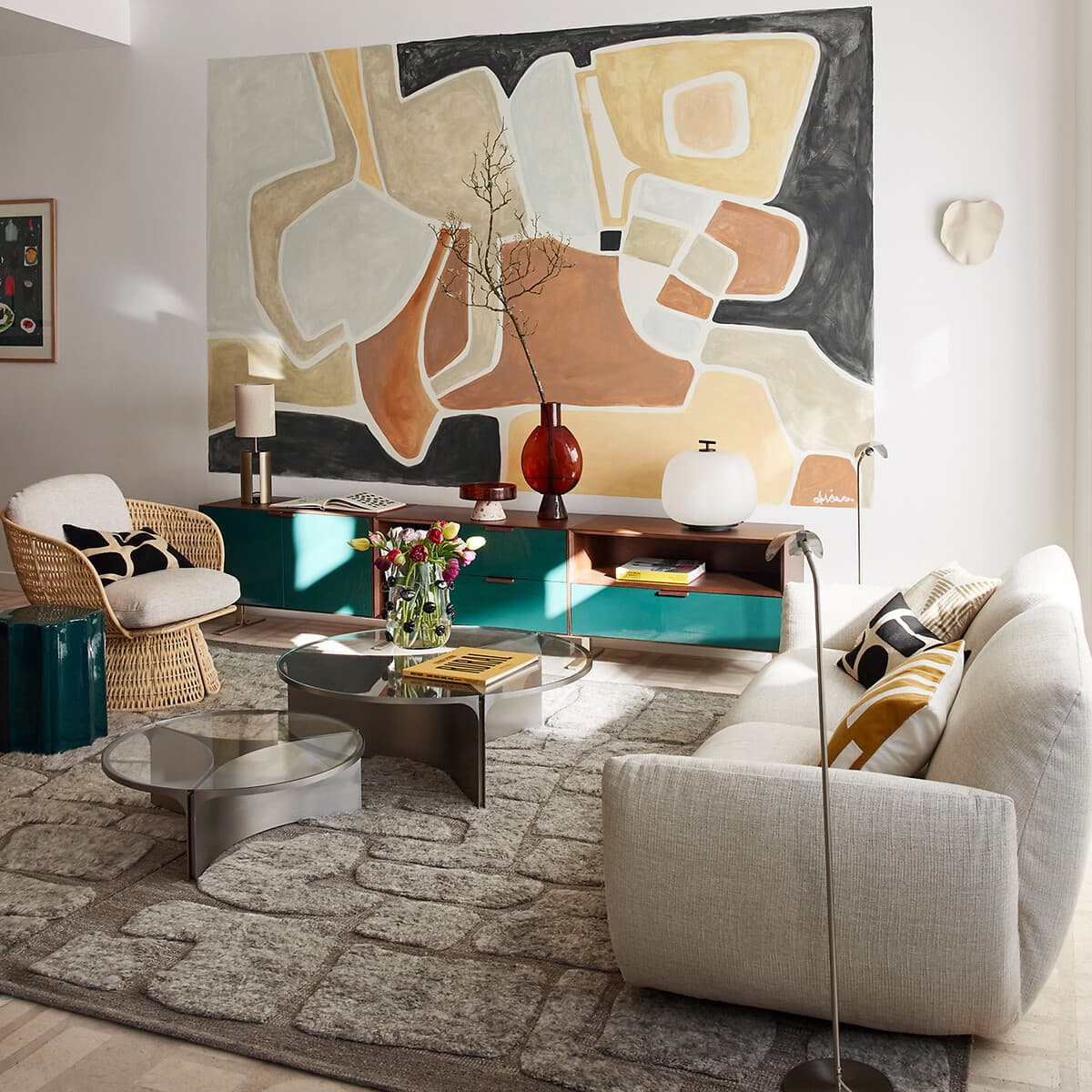 sillón ratán giratorio, sillón mimbre cojín claro