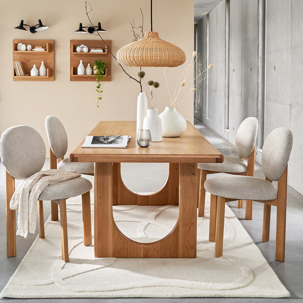 mesa comedor madera diseño, mesa comedor patas circulares