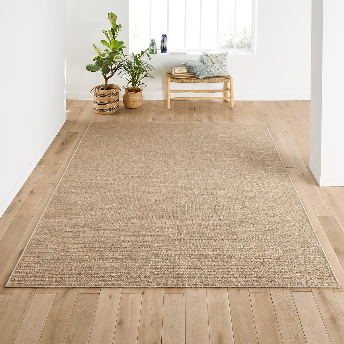 Alfombra de yute color beige natural