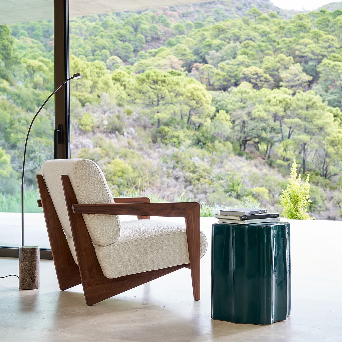 sillón madera diseño, sillón tapizado beige claro