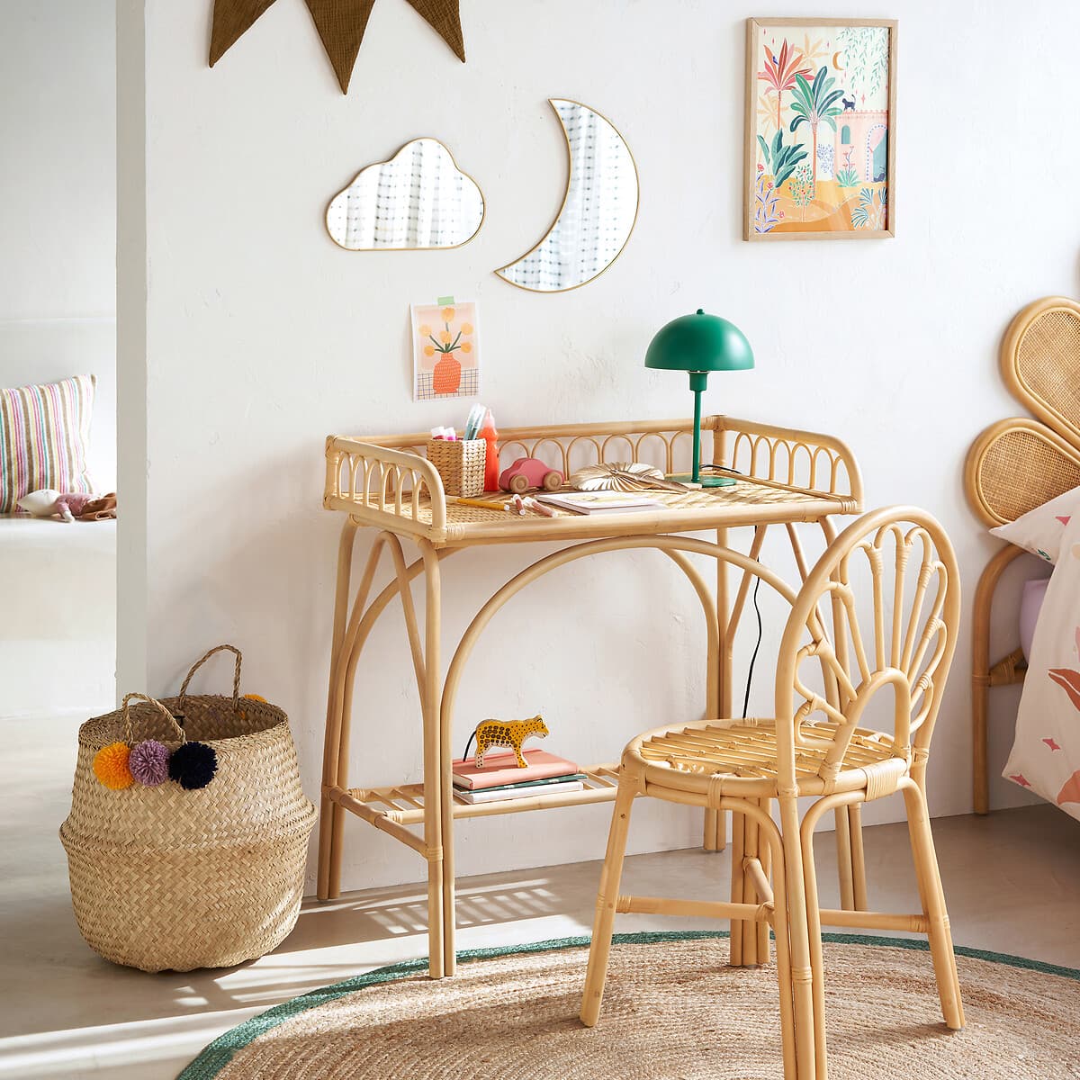 escritorio ratán infantil, escritorio de mimbre para niños