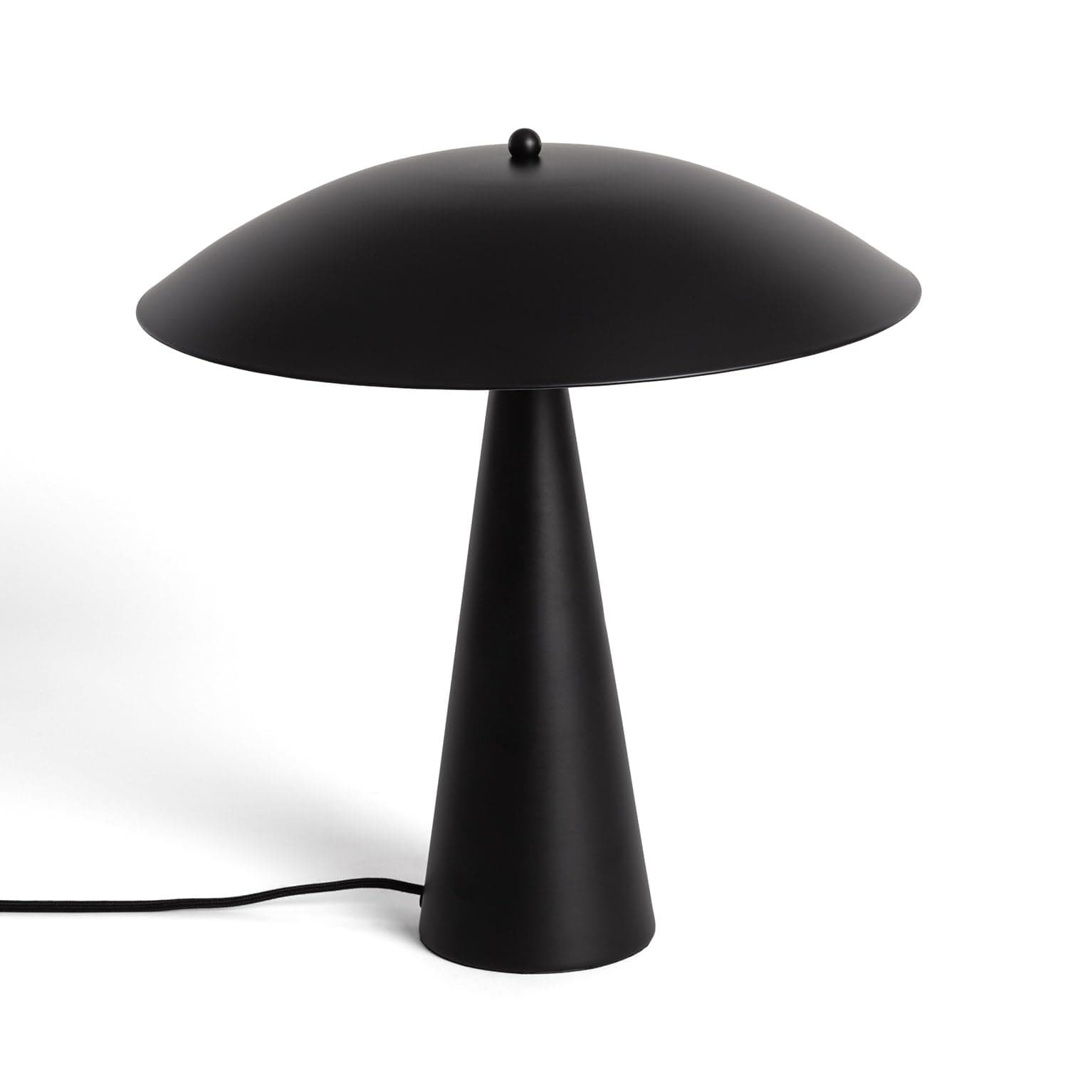 Lámpara de mesa negra estilo moderno